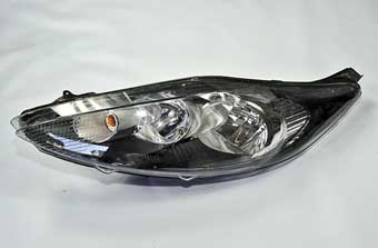 CROWN VİCTORİA ÇIKMA YEDEK PARÇA FORD CIKMA YEDEK FİESTA 3 SOL SİYAH DÜZ FAR